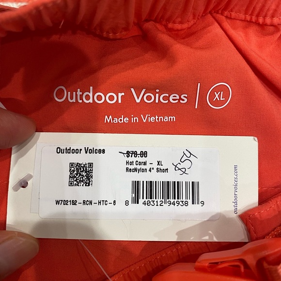NWT Outdoor Voices RecNylon 4” shorts in Hot Coral. Pockets galore!! - Picture 6 of 6